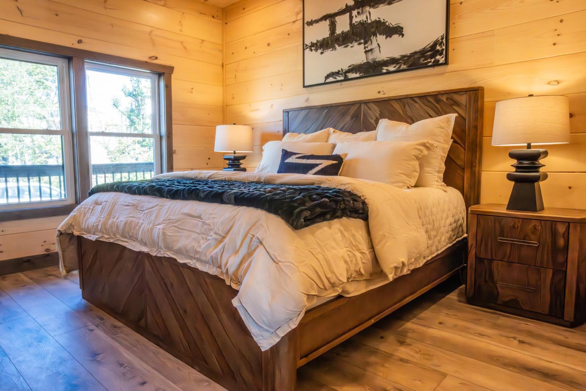 Luxury 12-Bedroom Cabin With Indoor Pool, Hot Tub & Movie Theater, Sleeps 36 Sevierville Dış mekan fotoğraf