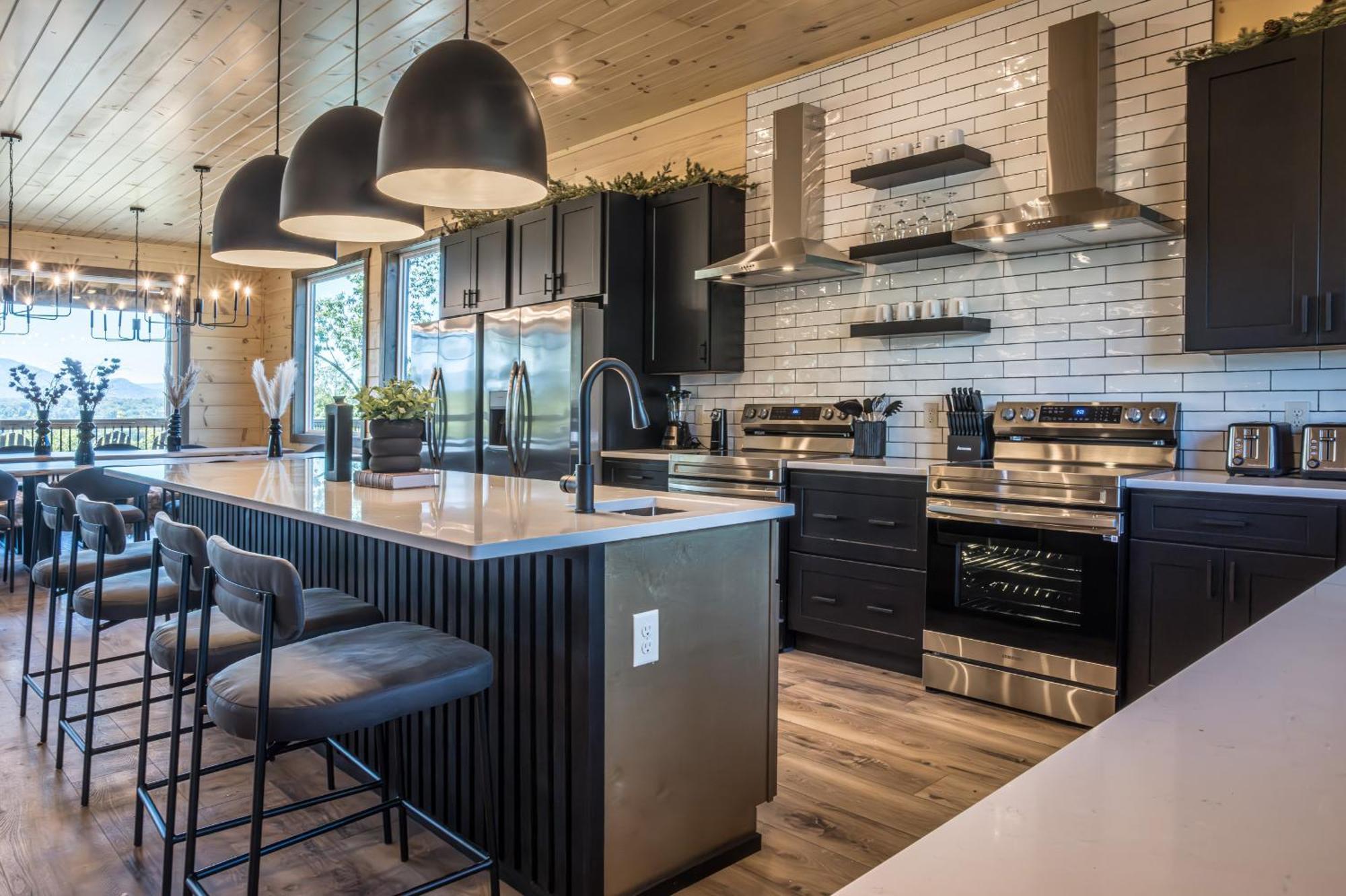 Luxury 12-Bedroom Cabin With Indoor Pool, Hot Tub & Movie Theater, Sleeps 36 Sevierville Dış mekan fotoğraf